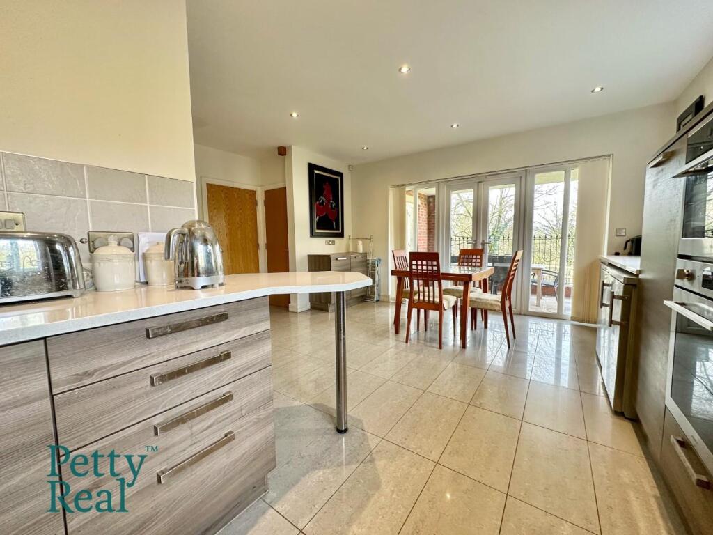 Additional property image - Grenfell Gardens, Colne