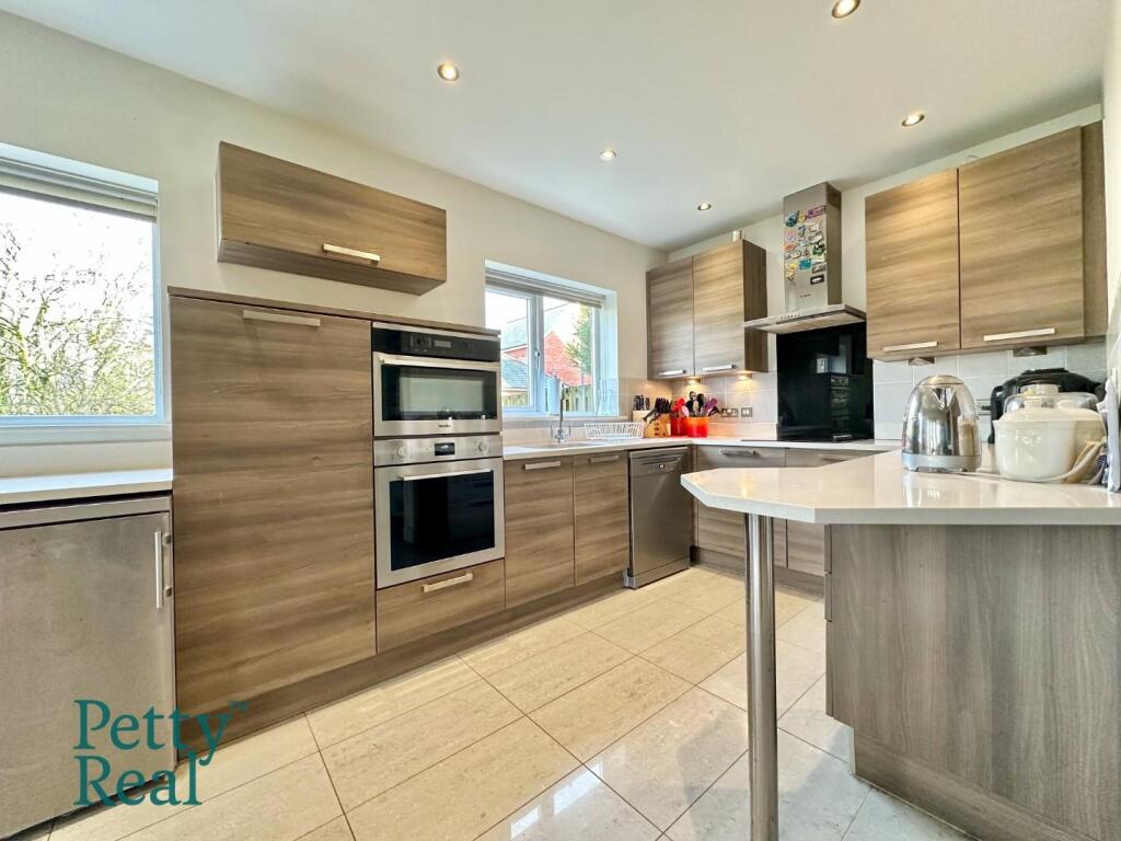 Additional property image - Grenfell Gardens, Colne