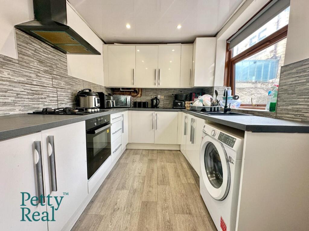 3 bedroom terraced house