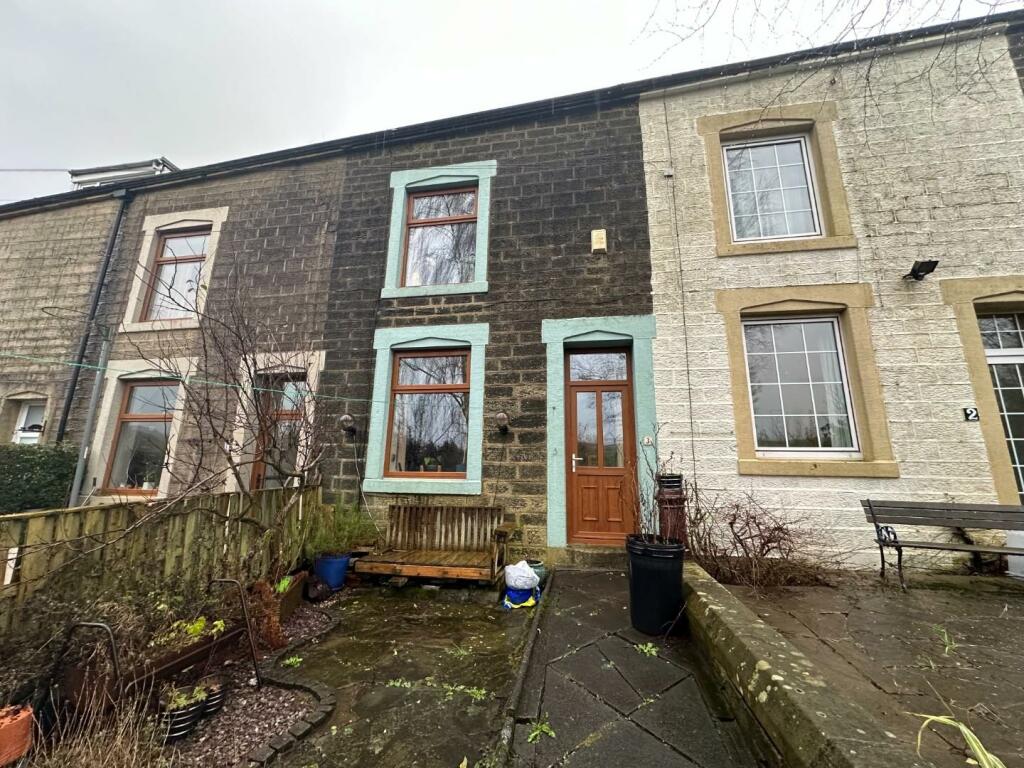 3 bedroom terraced house for sale in Gladstone Terrace, Trawden, Colne, BB8