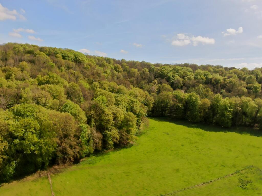 Main image of property: Dursley, Gloucestershire