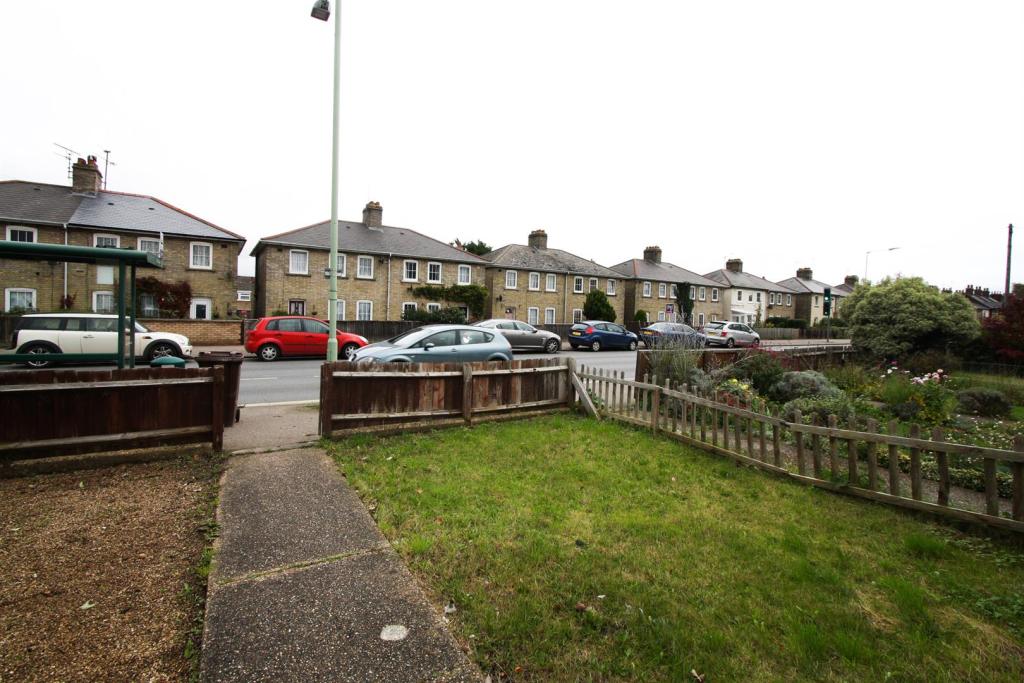 3 bedroom terraced house for sale in Exning Road, Newmarket, CB8