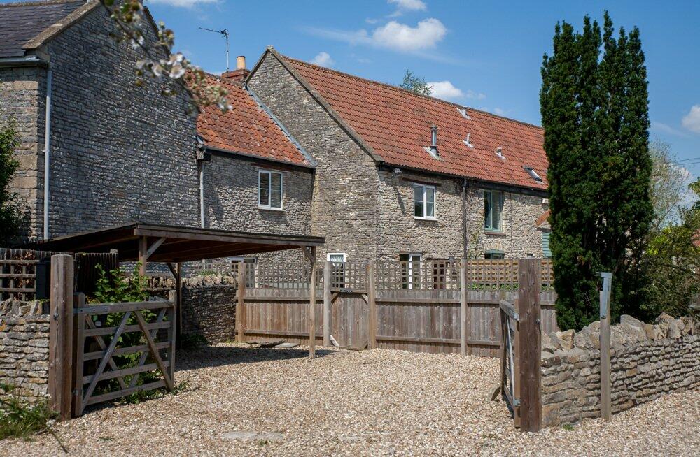 2 bedroom terraced house for sale in Queen Charlton, Keynsham, Bristol