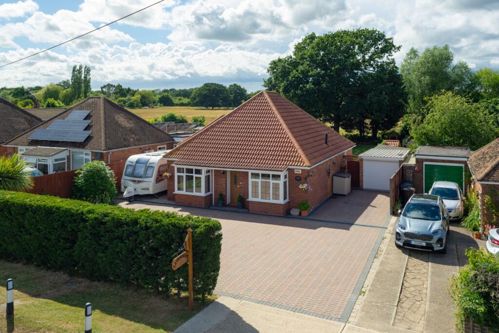 Main image of property: Ashford Road, Kingsnorth