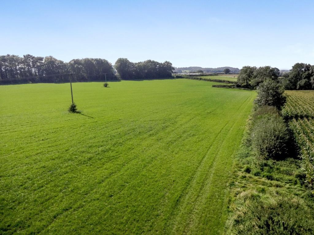 Farm land for sale in Lount Road, Osbaston, Market Bosworth