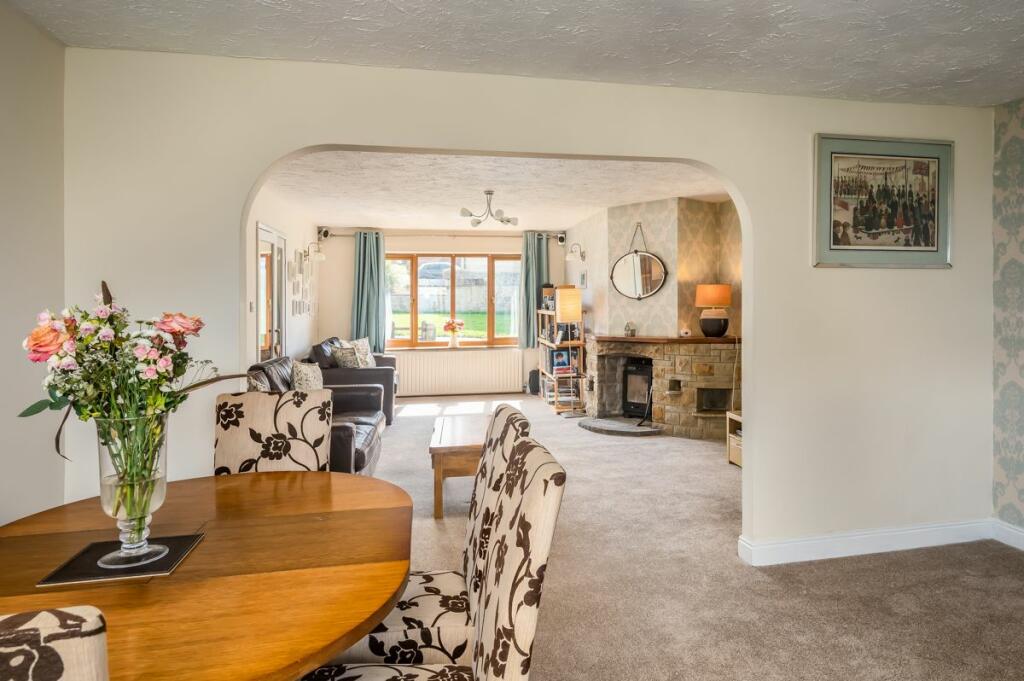 Additional property image - Wakefield Road, Drighlington