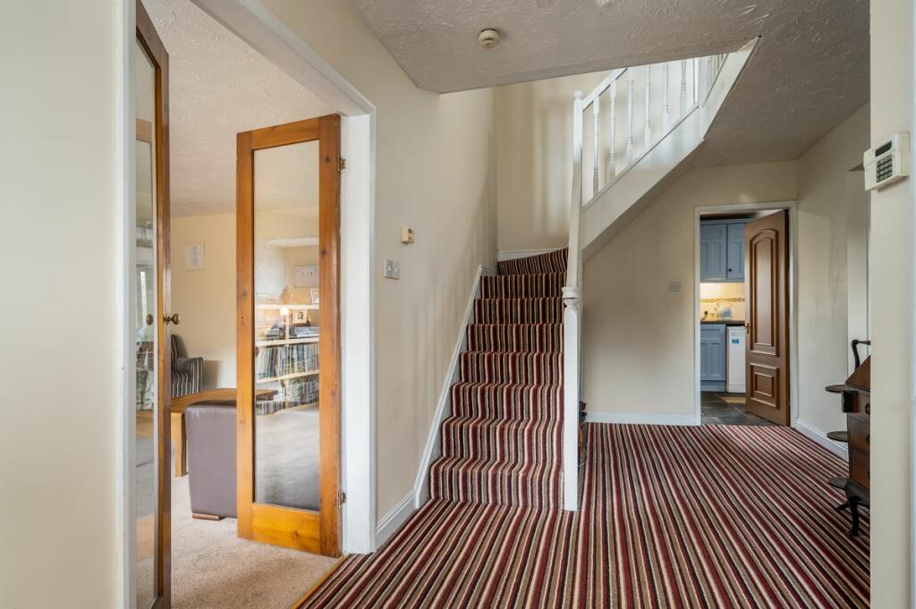 Additional property image - Wakefield Road, Drighlington
