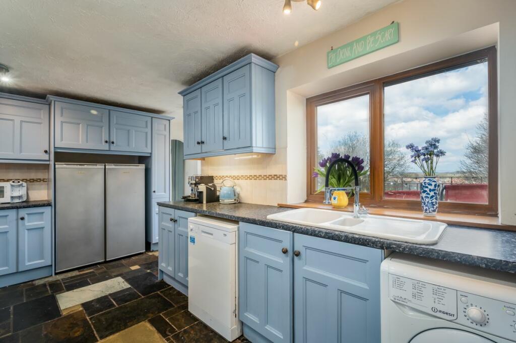 Additional property image - Wakefield Road, Drighlington