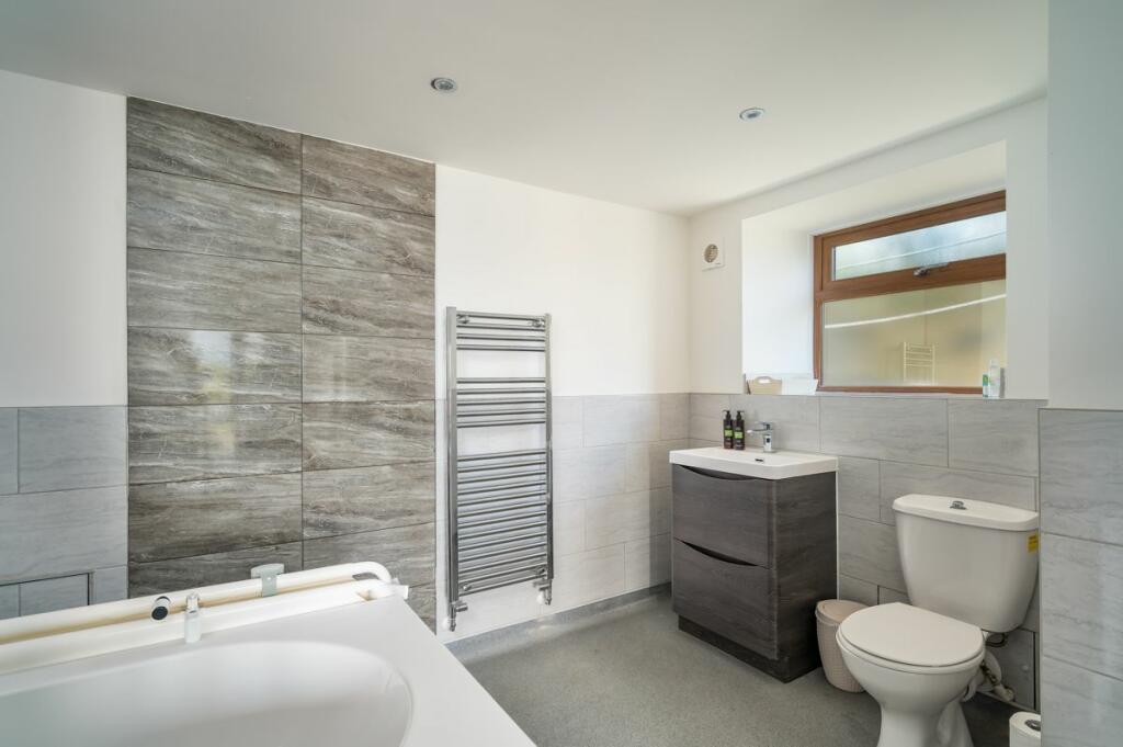 Additional property image - Wakefield Road, Drighlington