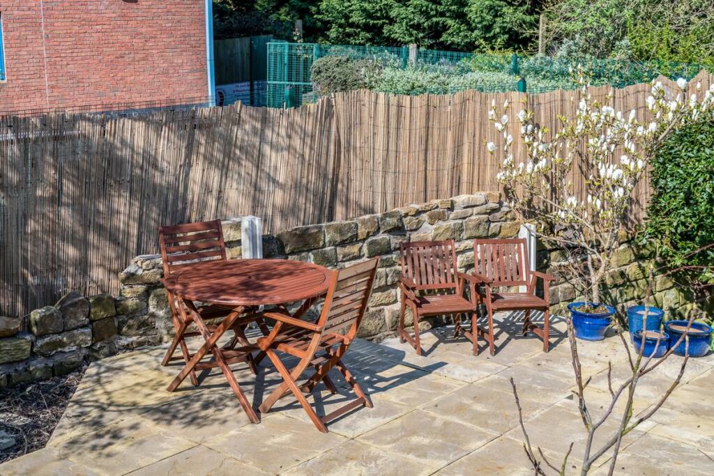 Additional property image - Wakefield Road, Drighlington