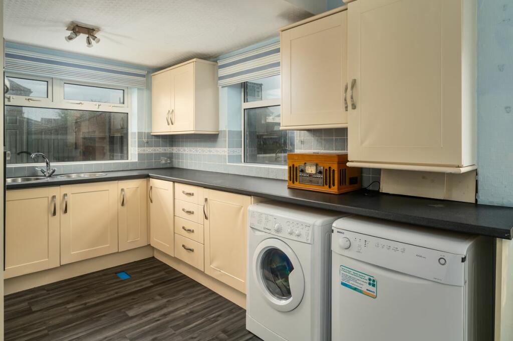 Additional property image - Dean Park Drive, Drighlington