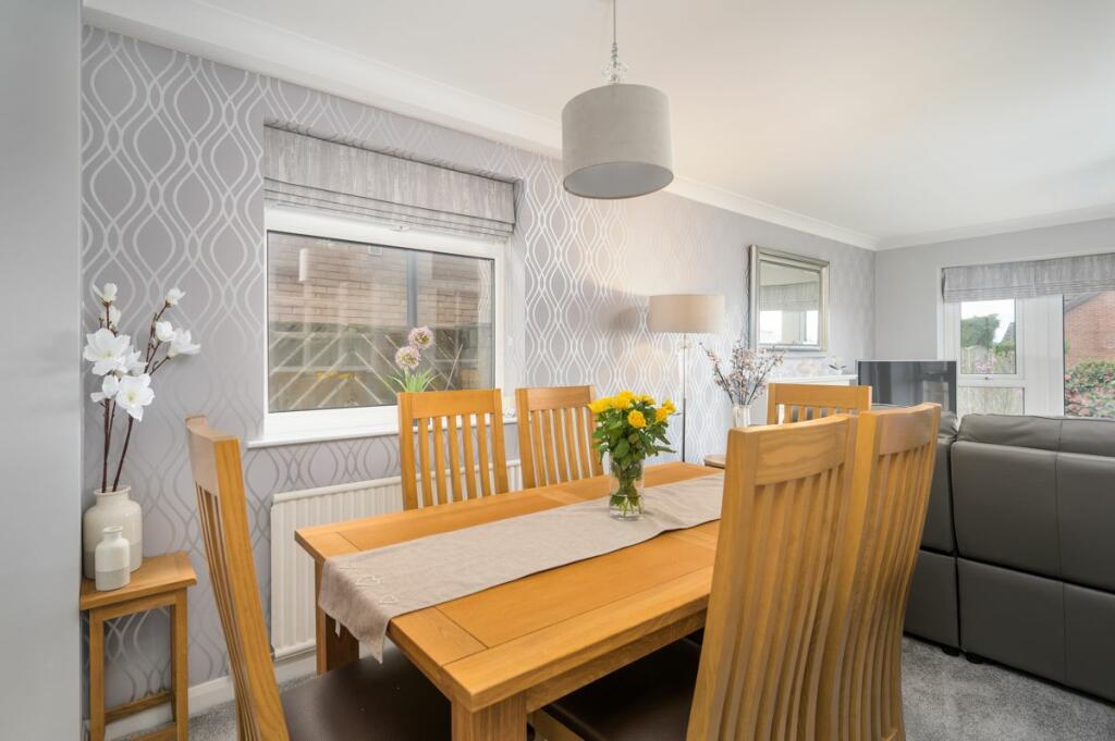 Additional property image - Moorside Green, Drighlington