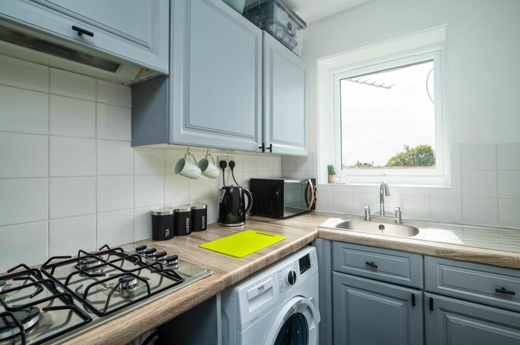 Additional property image - Adwalton Close, Drighlington