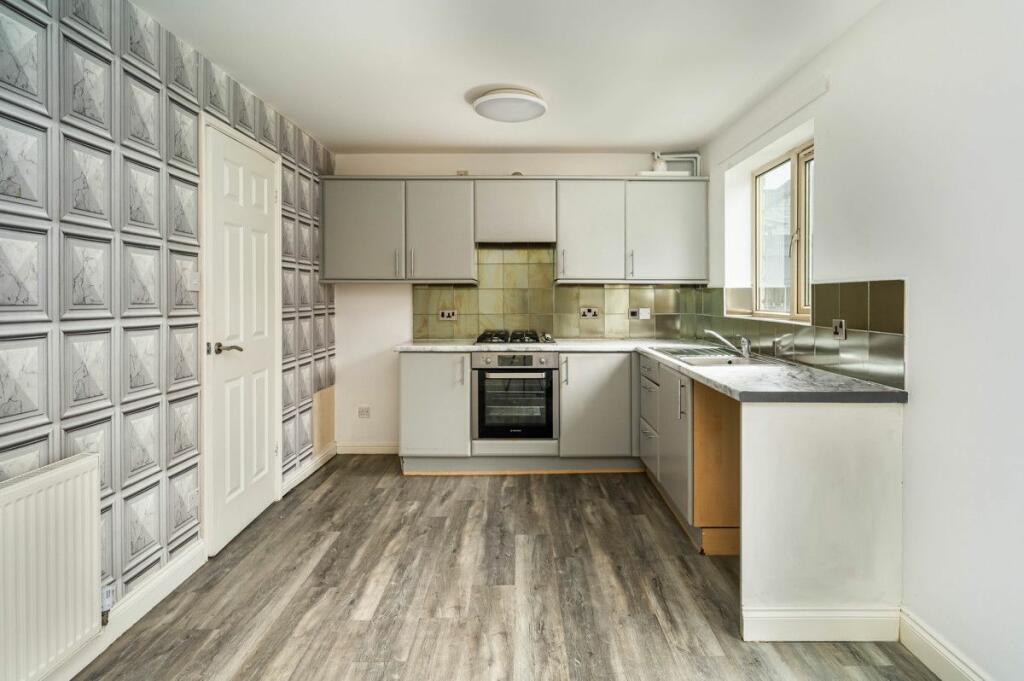 Additional property image - Royd Moor Road, Bradford