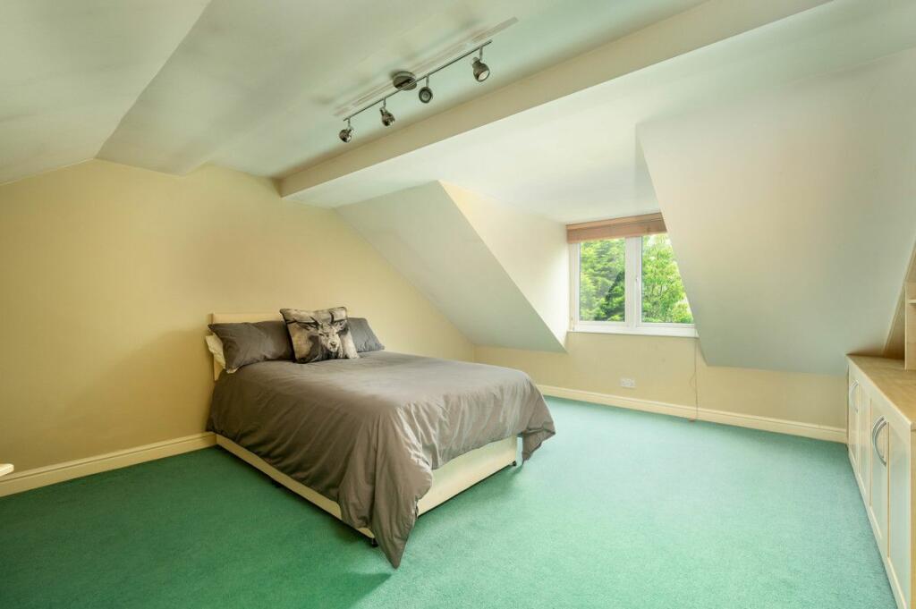 Additional property image - Bradford Road, Gomersal