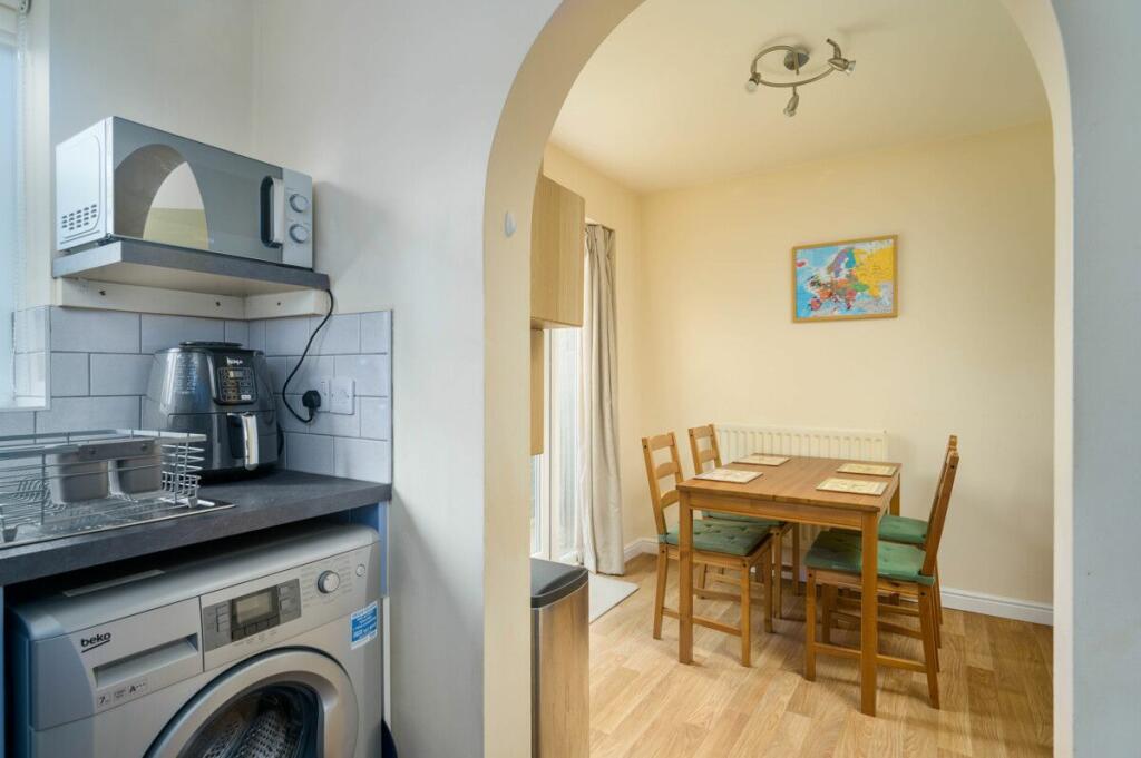 Additional property image - Summerbank Close, Drighlington, Bradford
