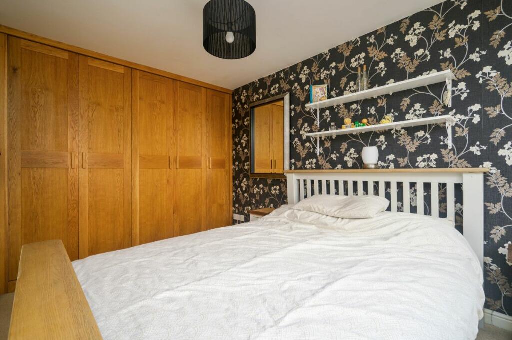 Additional property image - Summerbank Close, Drighlington, Bradford
