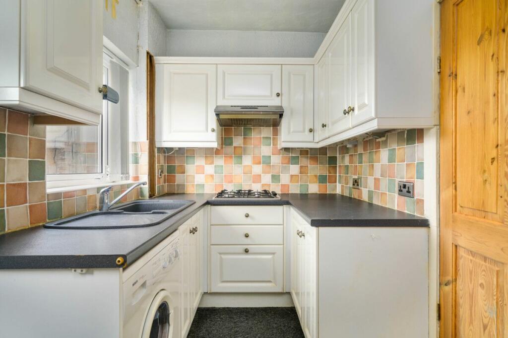 Additional property image - Hammond Crescent, Drighlington, Bradford