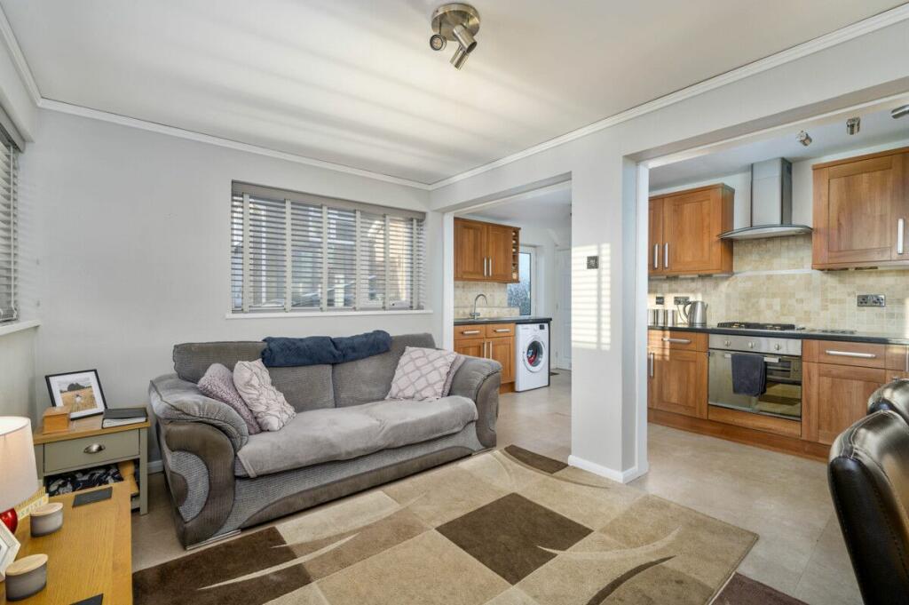 Additional property image - Moorside Gardens, Drighlington, Bradford