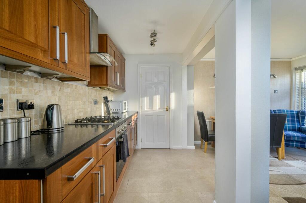 Additional property image - Moorside Gardens, Drighlington, Bradford