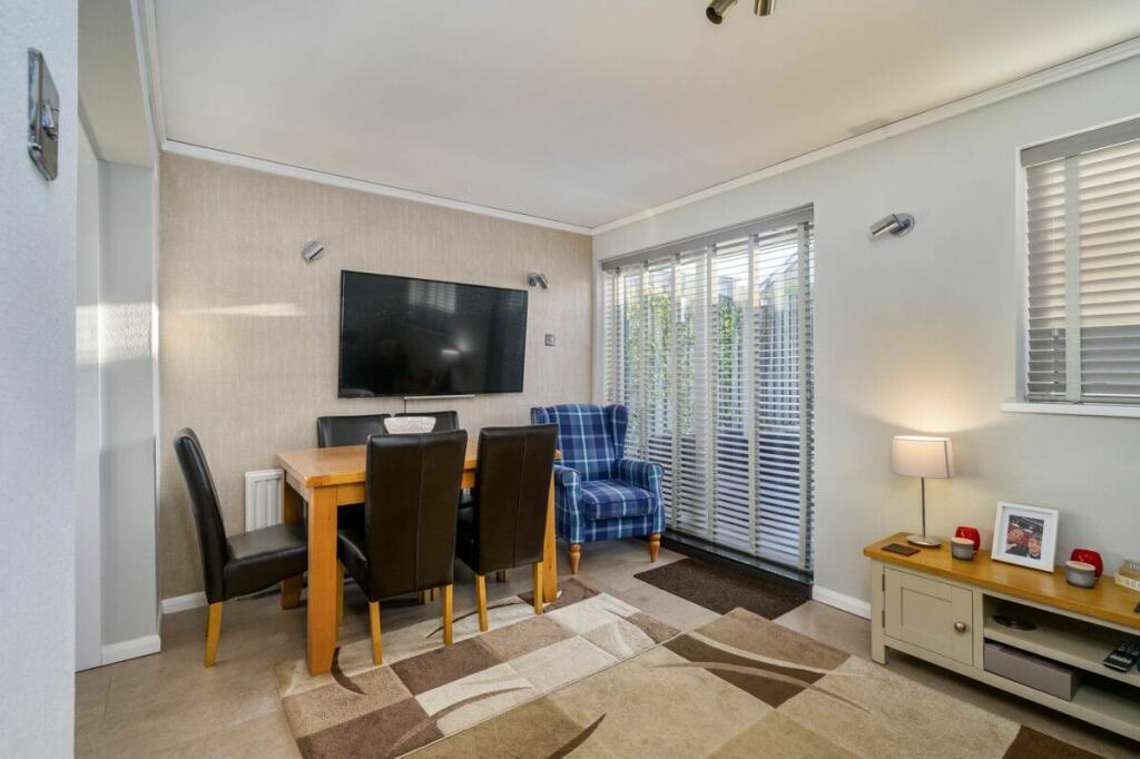Additional property image - Moorside Gardens, Drighlington, Bradford