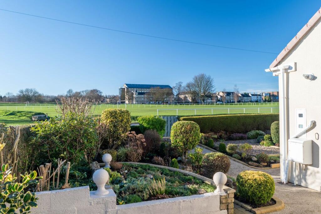 Additional property image - Moorland Road, Drighlington