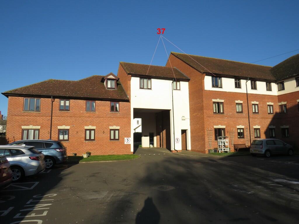 2 bedroom retirement property for sale in New Street, Ledbury, HR8