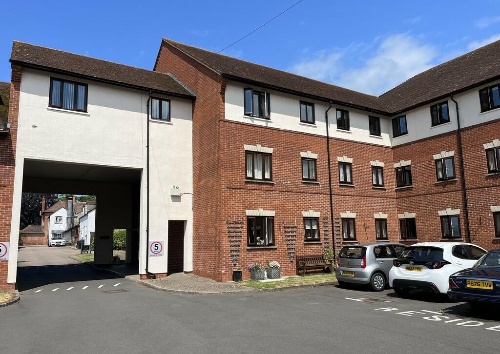 2 bedroom retirement property for sale in New Street, Ledbury, HR8