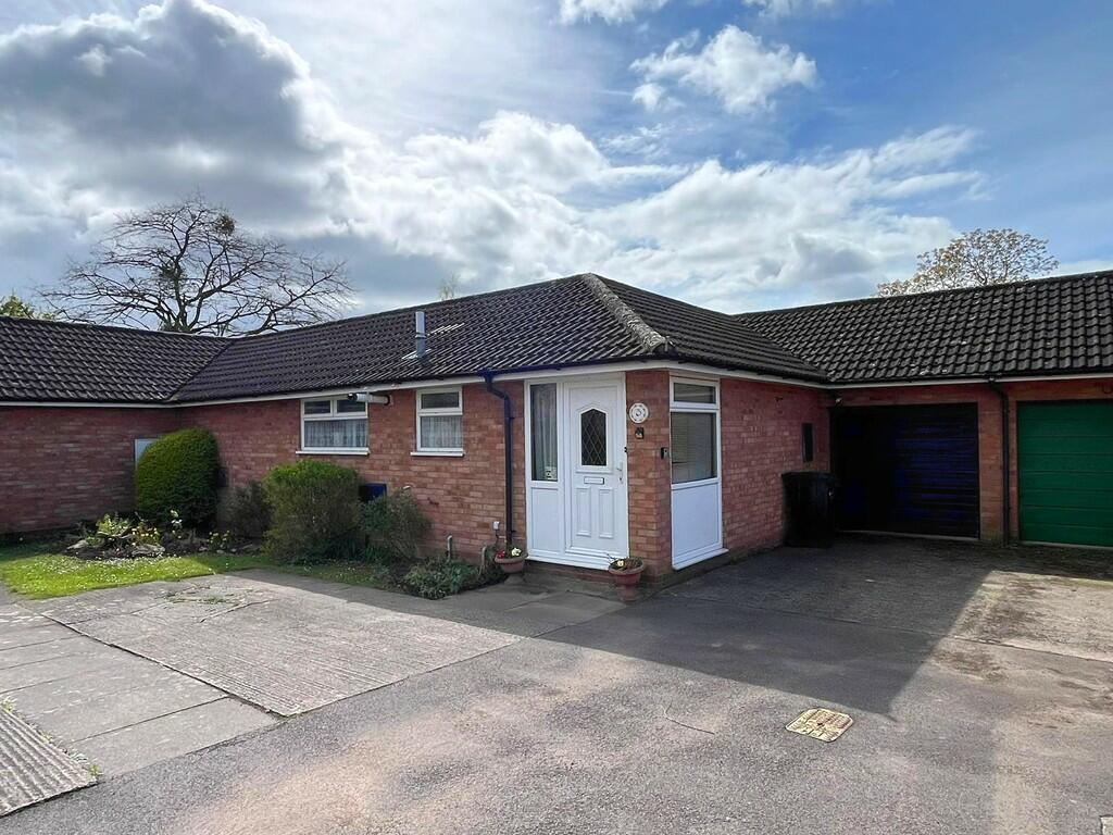 2 bedroom semidetached bungalow for sale in Churchill Meadow, Ledbury, HR8