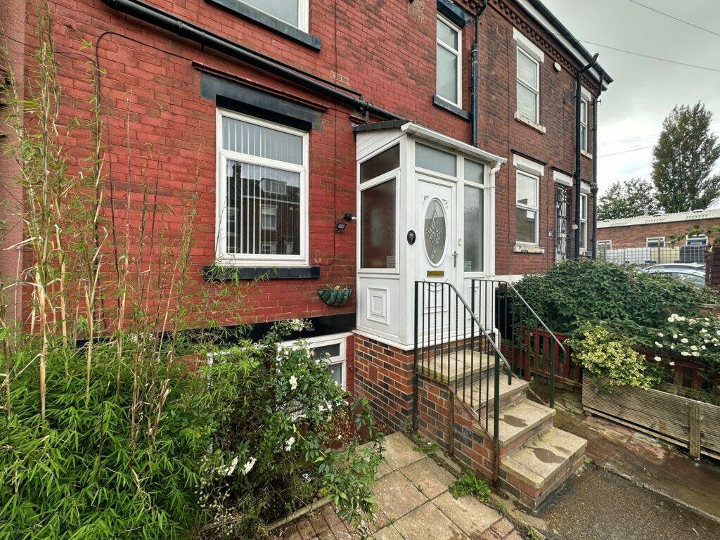 Main image of property: Room 2 Barras Place Leeds LS12 4JR