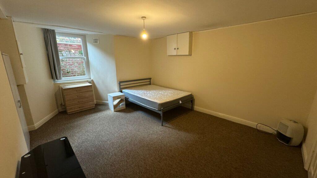 Main image of property: Room 1, Edinburgh Road, Armley, Leeds, LS12 3RW