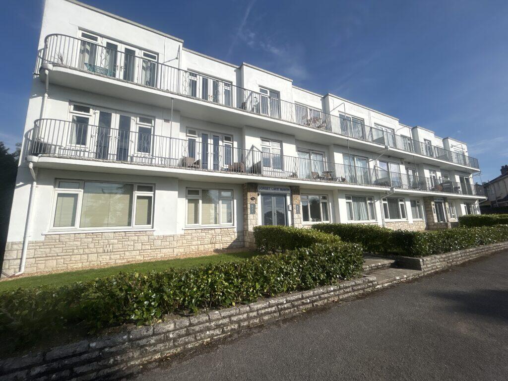 Main image of property: Flat 6, Dorset Lake Manor, Sandbanks Rd, Poole, BH14 8EL
