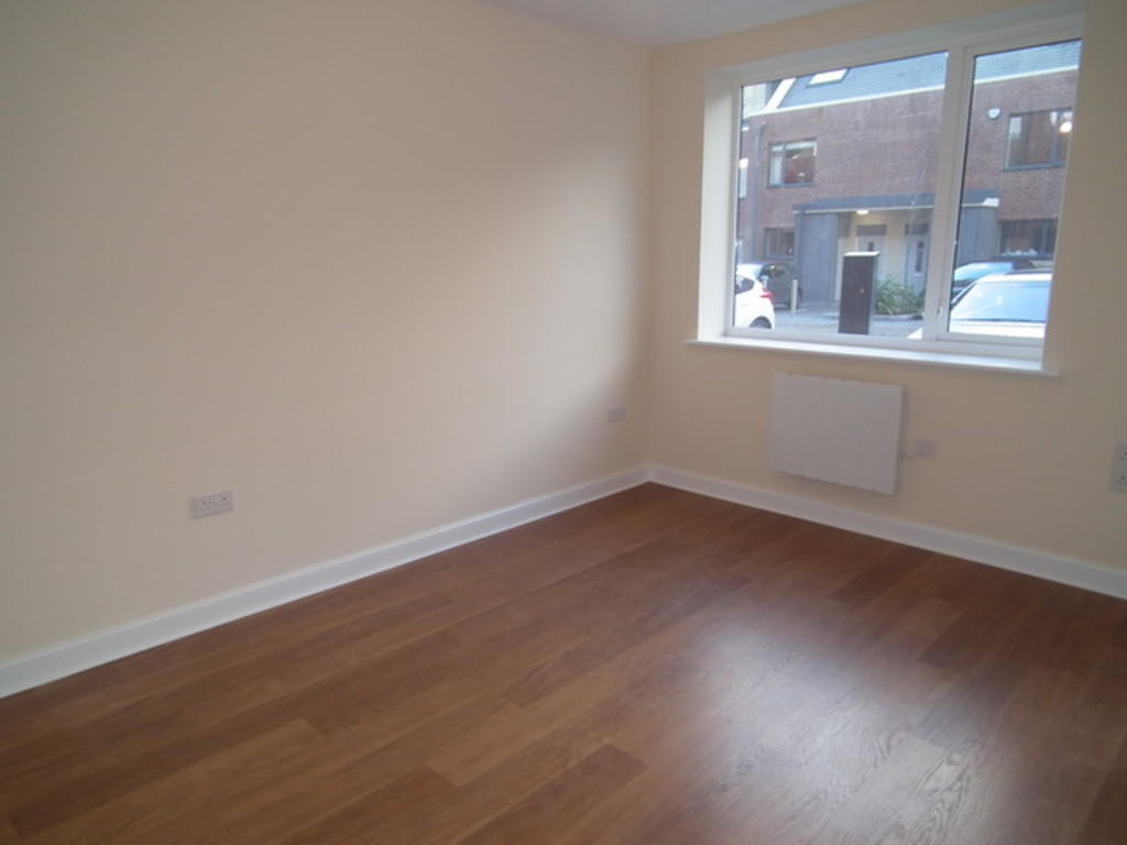 1 bedroom ground floor flat for sale in Artisan Place, Wealdstone, HA3