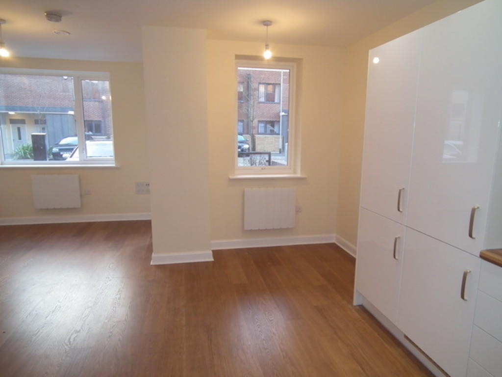 1 bedroom ground floor flat for sale in Artisan Place, Wealdstone, HA3