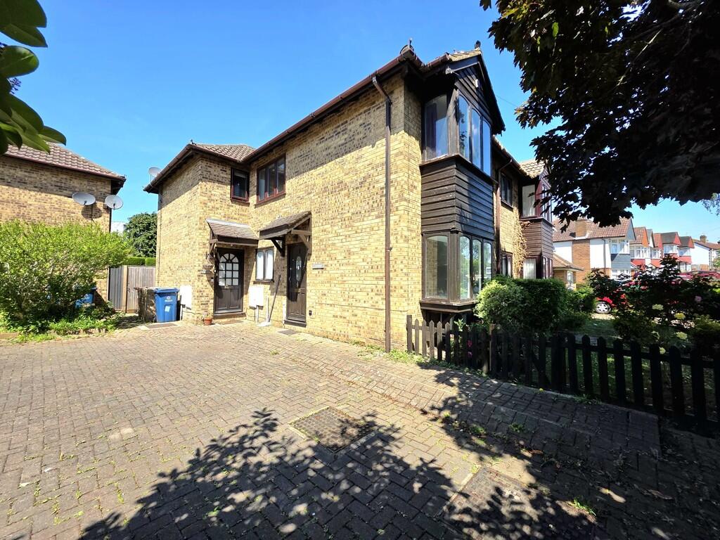 Main image of property: The Avenue, Harrow