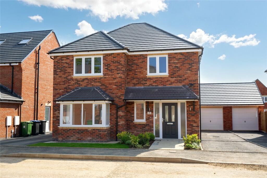 4 bedroom detached house for sale in Freer Road, Fleckney