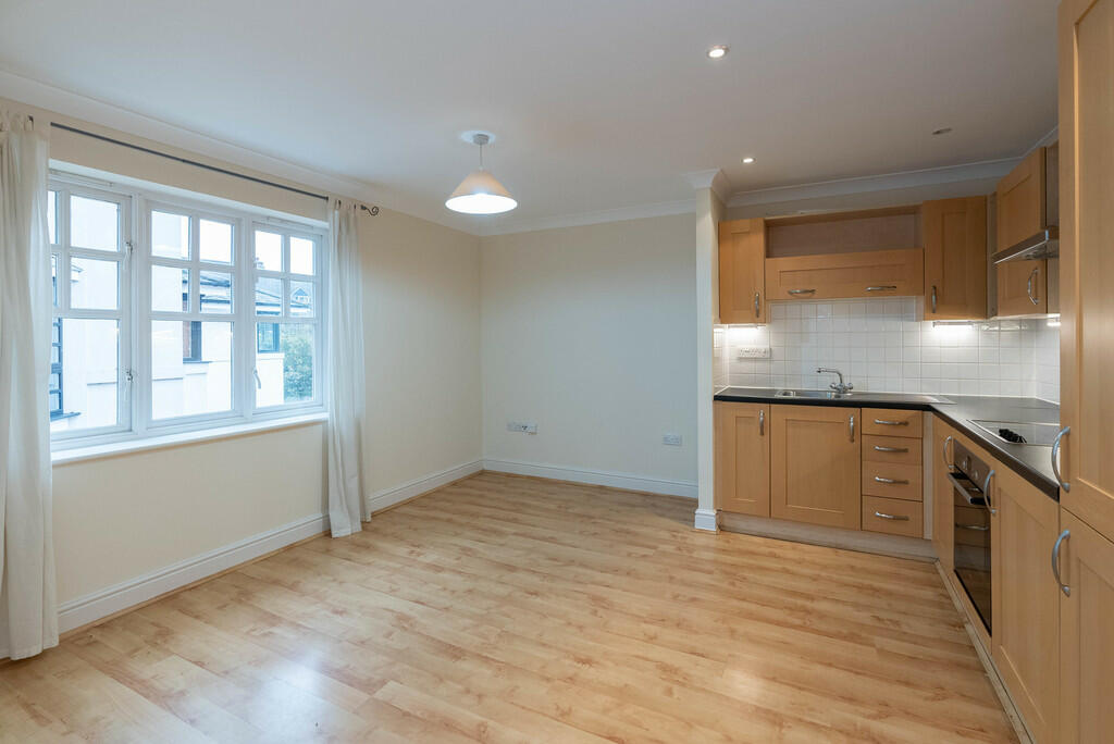 1 bedroom apartment for rent in Old Brewery Court, Dorking, RH4