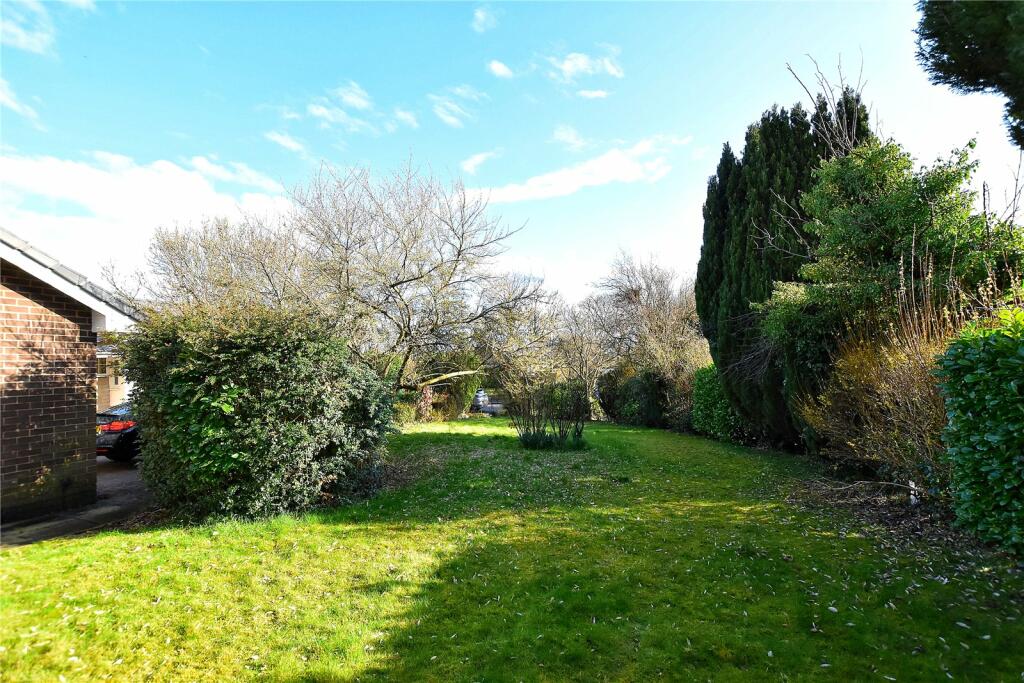 3 bedroom detached bungalow for sale in Midge Hall Drive, Bamford