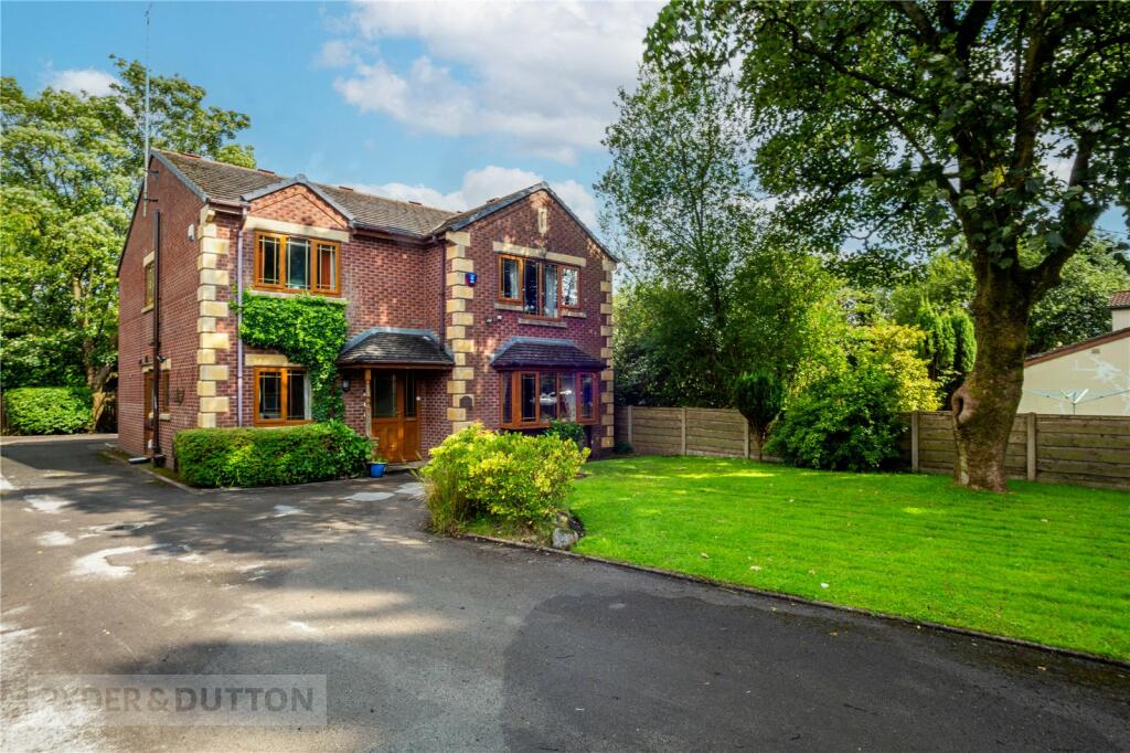 4 bedroom detached house for sale in Crossfield Road, Wardle, Rochdale