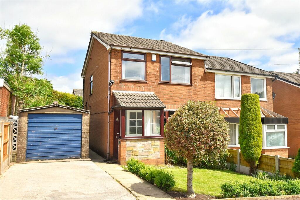 3 bedroom semidetached house for sale in Fairway, Castleton, Rochdale