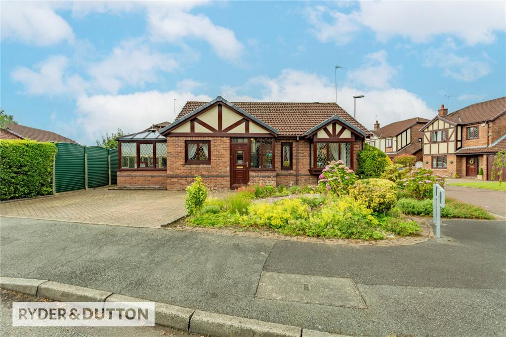 3 bedroom detached bungalow for sale in Farriers Lane, Marland