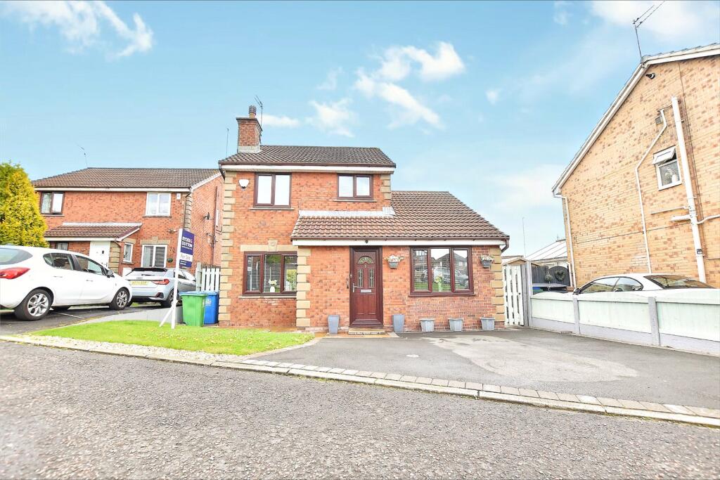 Main image of property: Fearn Dene, Norden, Rochdale, Greater Manchester, OL12