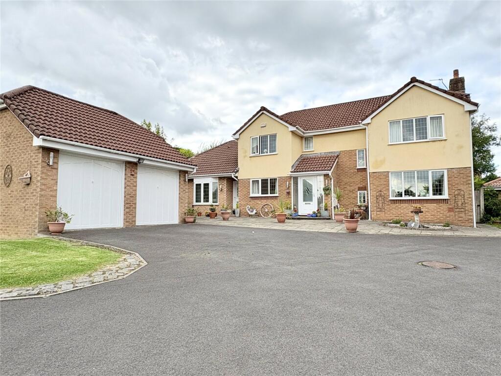 Main image of property: Lawrence Close, Norden, Rochdale, Greater Manchester, OL12