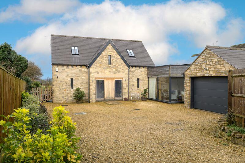 3 bedroom detached house for sale in Townsend Lane, Lower Almondsbury