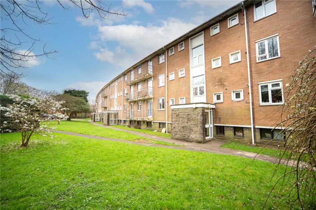 2 bedroom apartment for sale in Hillside Court, Ty Gwyn Road, Penylan
