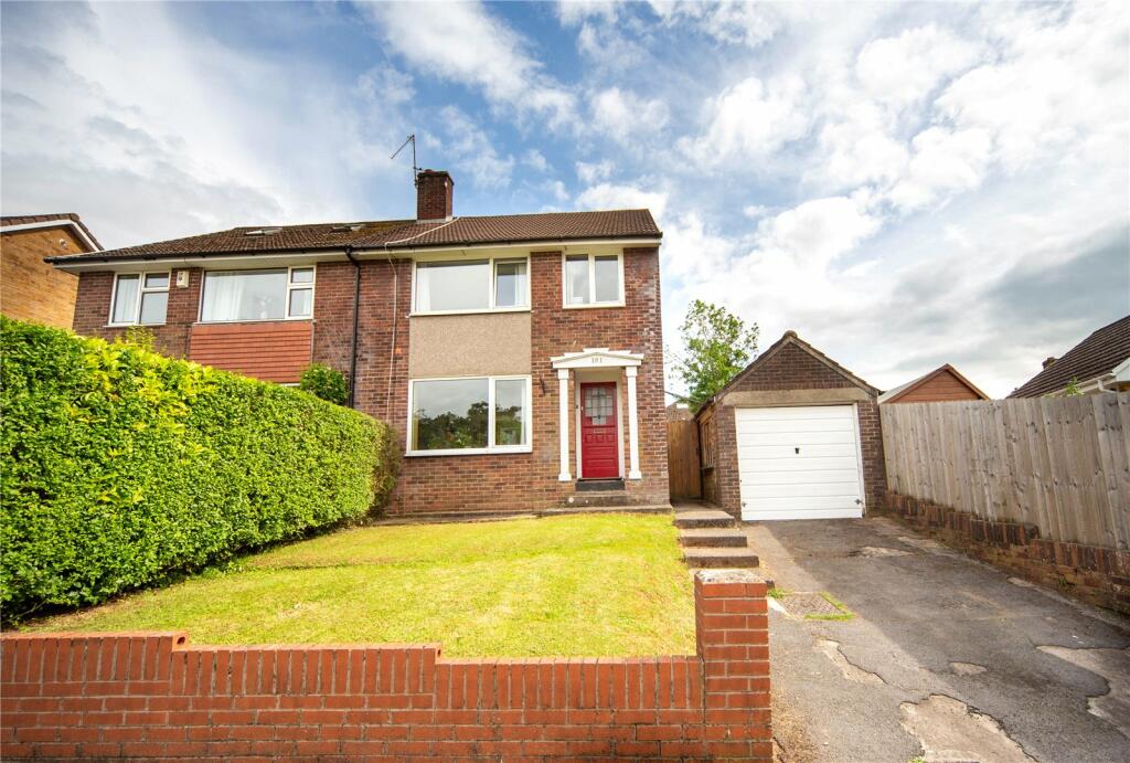 3 bedroom semidetached house for sale in Ogwen Drive, Lakeside