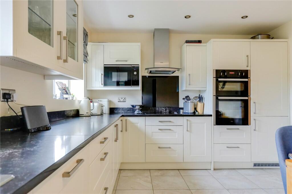 Additional property image - Hampton Court, Brandreth Road, Cardiff, CF23