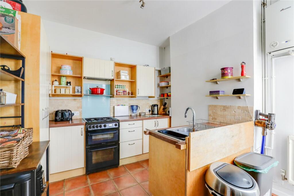 Additional property image - Roath Court Road, Roath, Cardiff, CF24