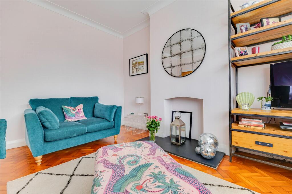 Additional property image - Holmwood Close, Cyncoed, Cardiff, CF23