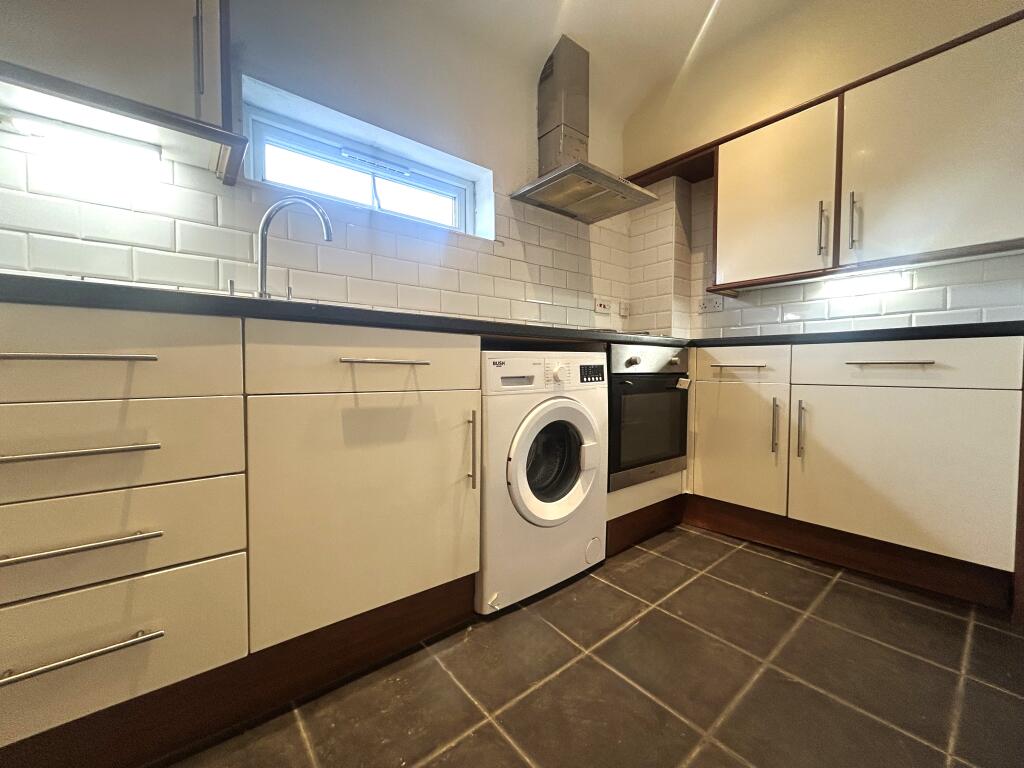 Main image of property: Liverpool Road, LUTON